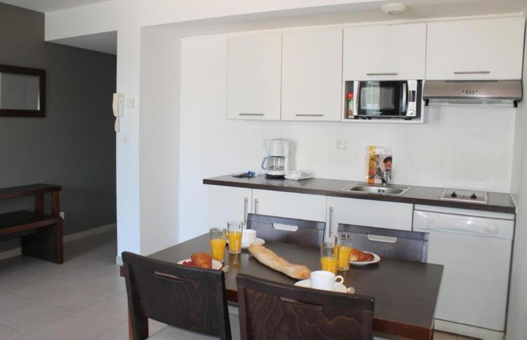 Apartment In Ницца Экстерьер фото